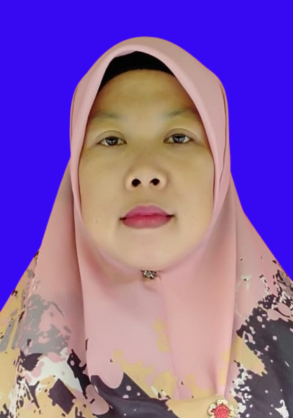 <center>GURU<br>Tiktik Suryani, S.Pd.</center>